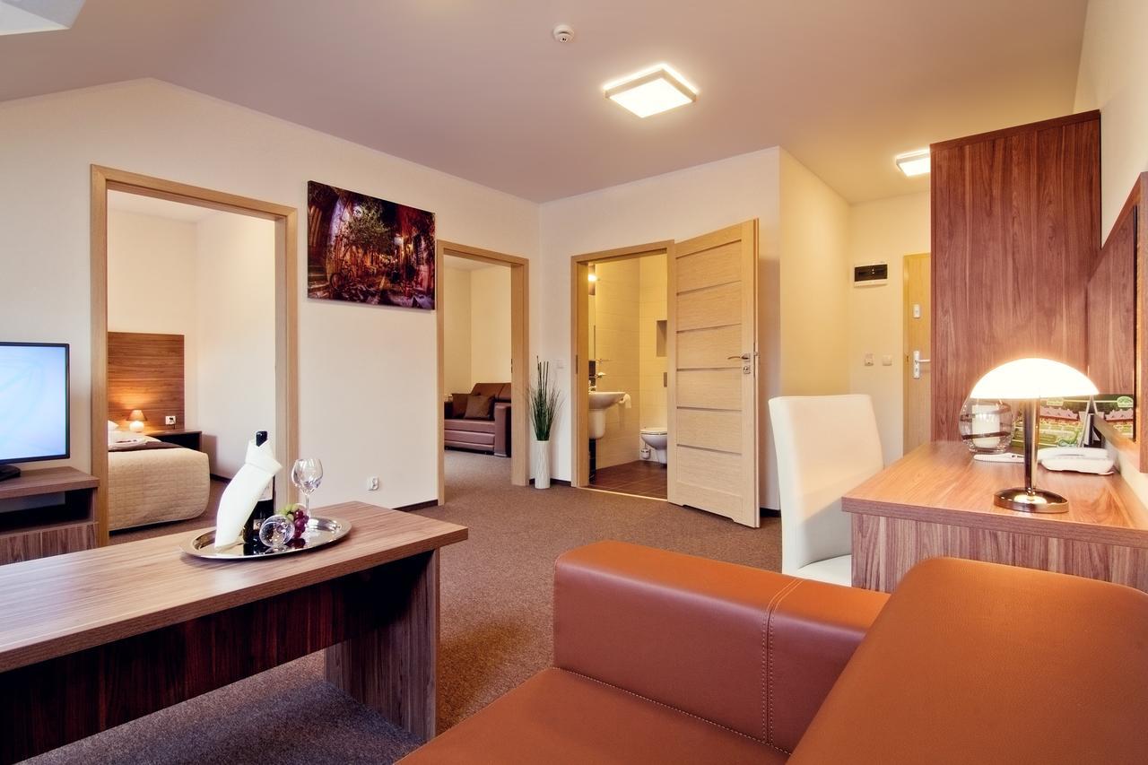 Resort Dolina Lesnicy & *